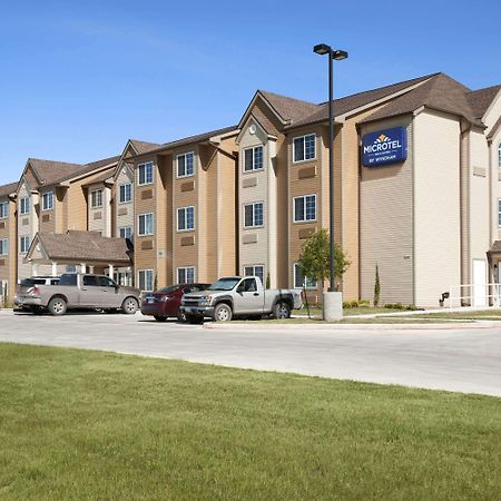 Microtel Inn & Suites פלזנטון מראה חיצוני תמונה